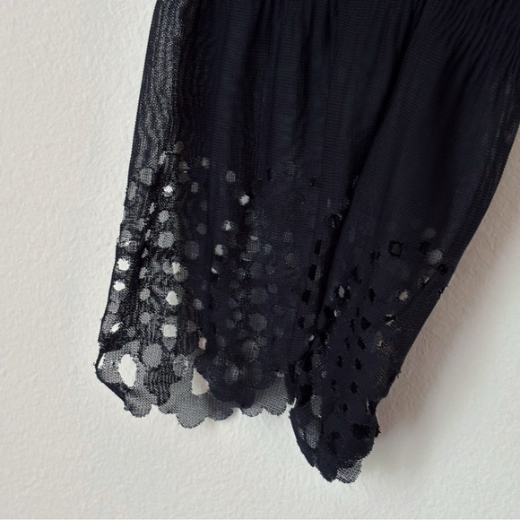 Kay Unger Ruffle Blouse 12 Perforated Black - Picture 3 of 9